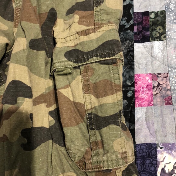 Men’s cargo shorts - Picture 4 of 5